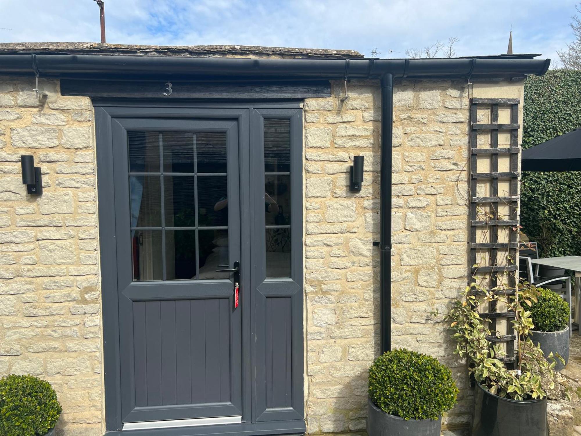 Priory Tearooms Burford With Rooms Ngoại thất bức ảnh