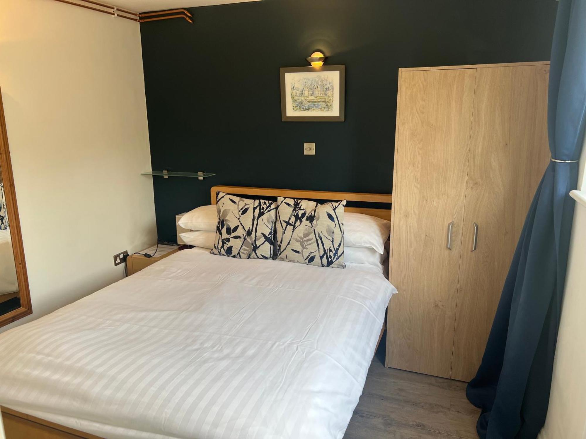 Priory Tearooms Burford With Rooms Ngoại thất bức ảnh