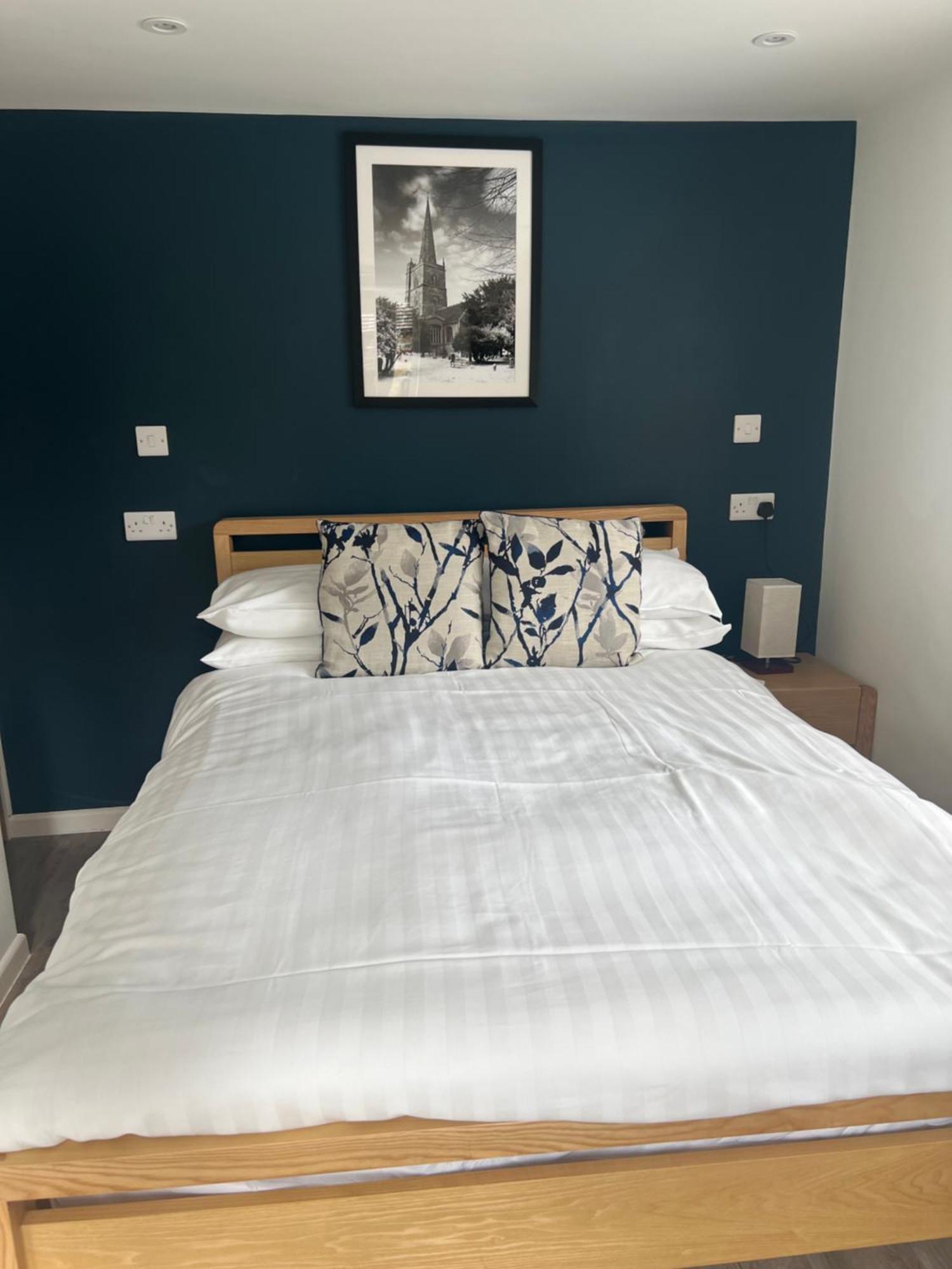 Priory Tearooms Burford With Rooms Ngoại thất bức ảnh