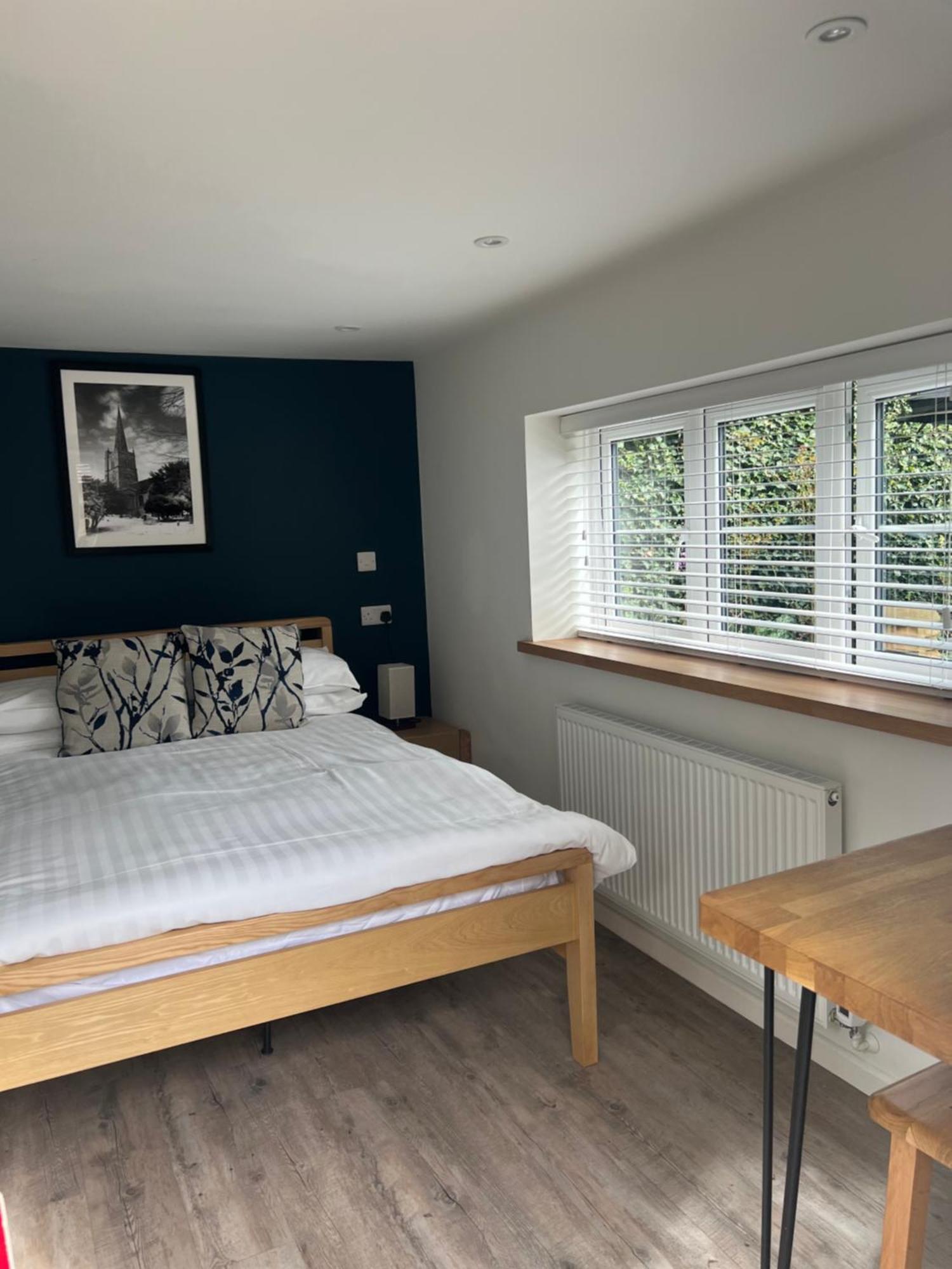 Priory Tearooms Burford With Rooms Ngoại thất bức ảnh
